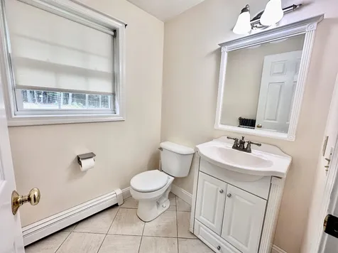 35 Van Buren Circle Goffstown NH 03045