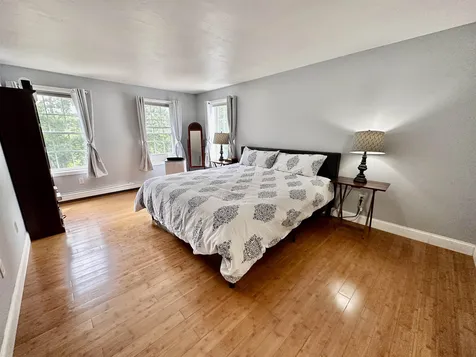 35 Van Buren Circle Goffstown NH 03045