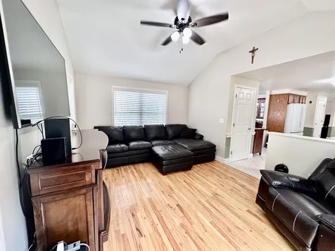 35 Van Buren Circle Goffstown NH 03045