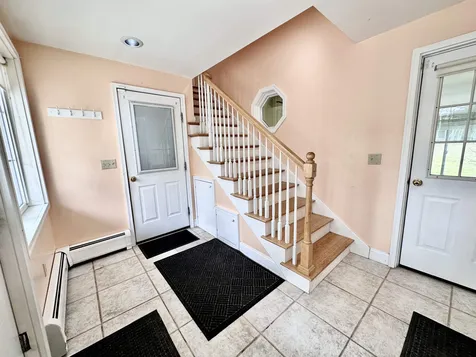 35 Van Buren Circle Goffstown NH 03045