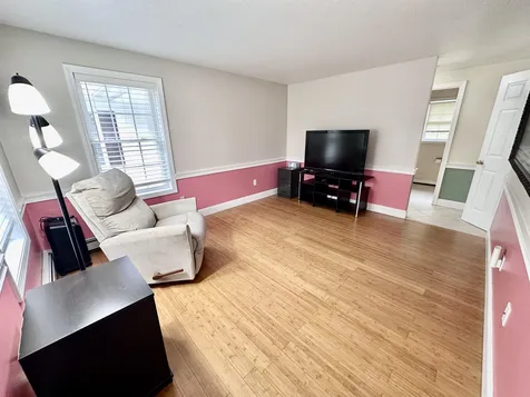 35 Van Buren Circle Goffstown NH 03045