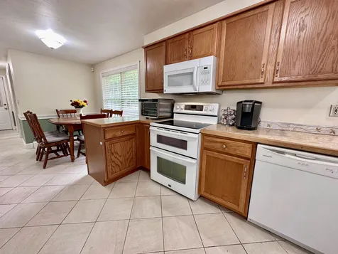 35 Van Buren Circle Goffstown NH 03045