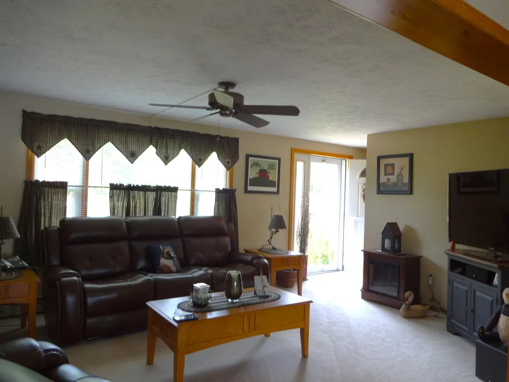 169 Georgetown Drive Barnstead NH 03225