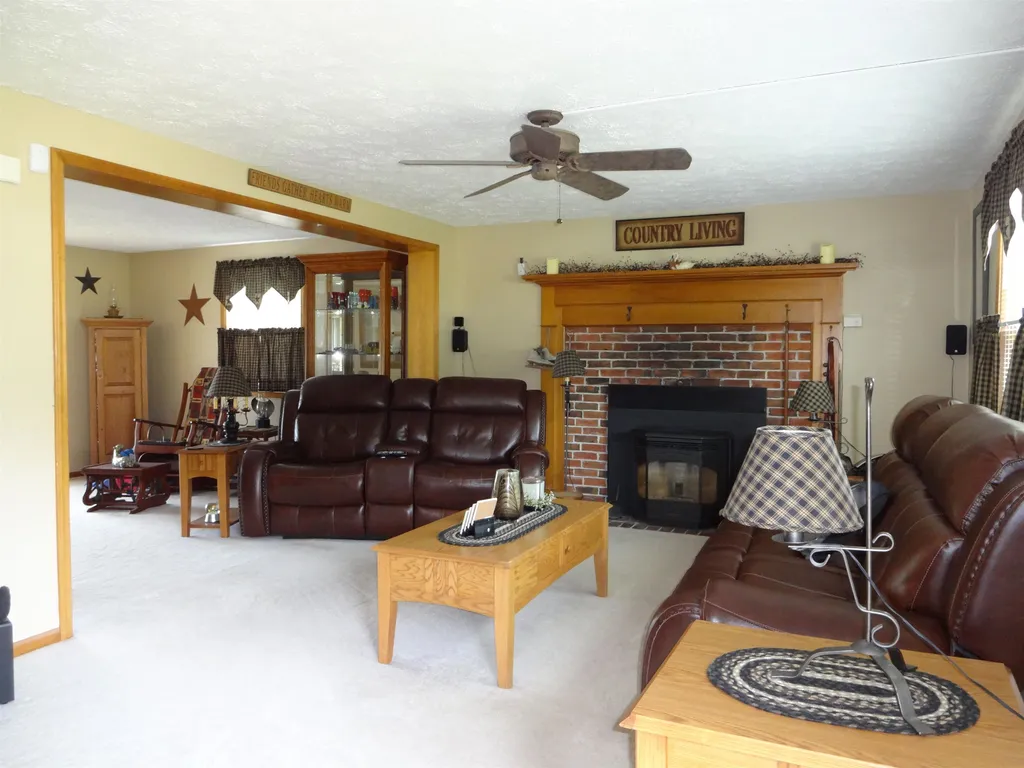 169 Georgetown Drive Barnstead NH 03225