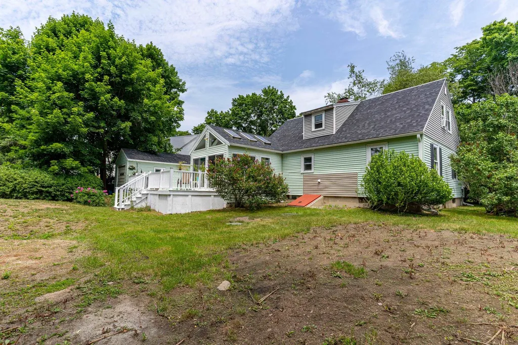 19 Newington Road Greenland NH 03840