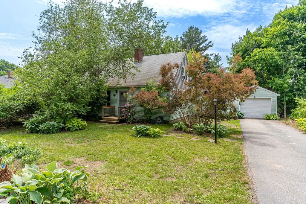 19 Newington Road Greenland NH 03840