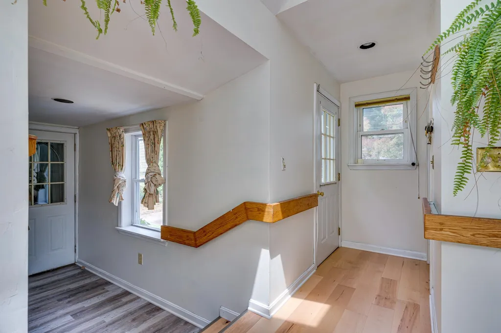 19 Newington Road Greenland NH 03840