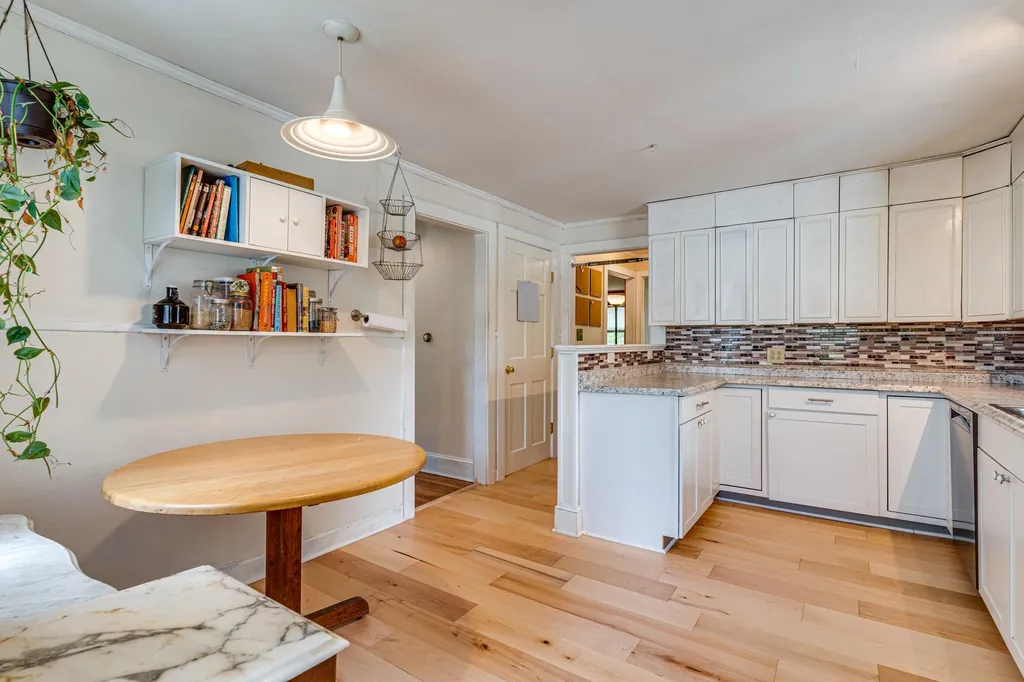 19 Newington Road Greenland NH 03840