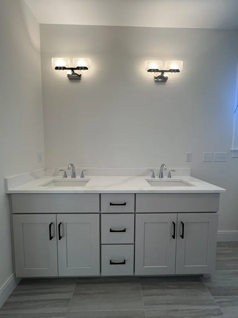 190 Sage Lane Portsmouth NH 03801