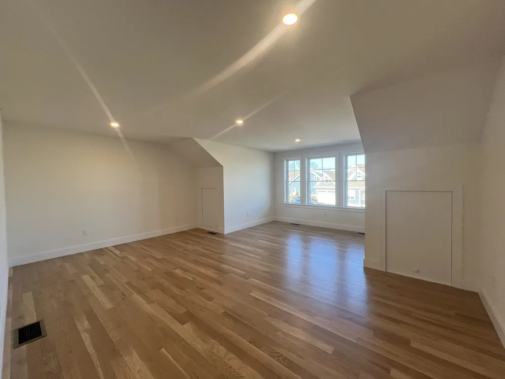 190 Sage Lane Portsmouth NH 03801