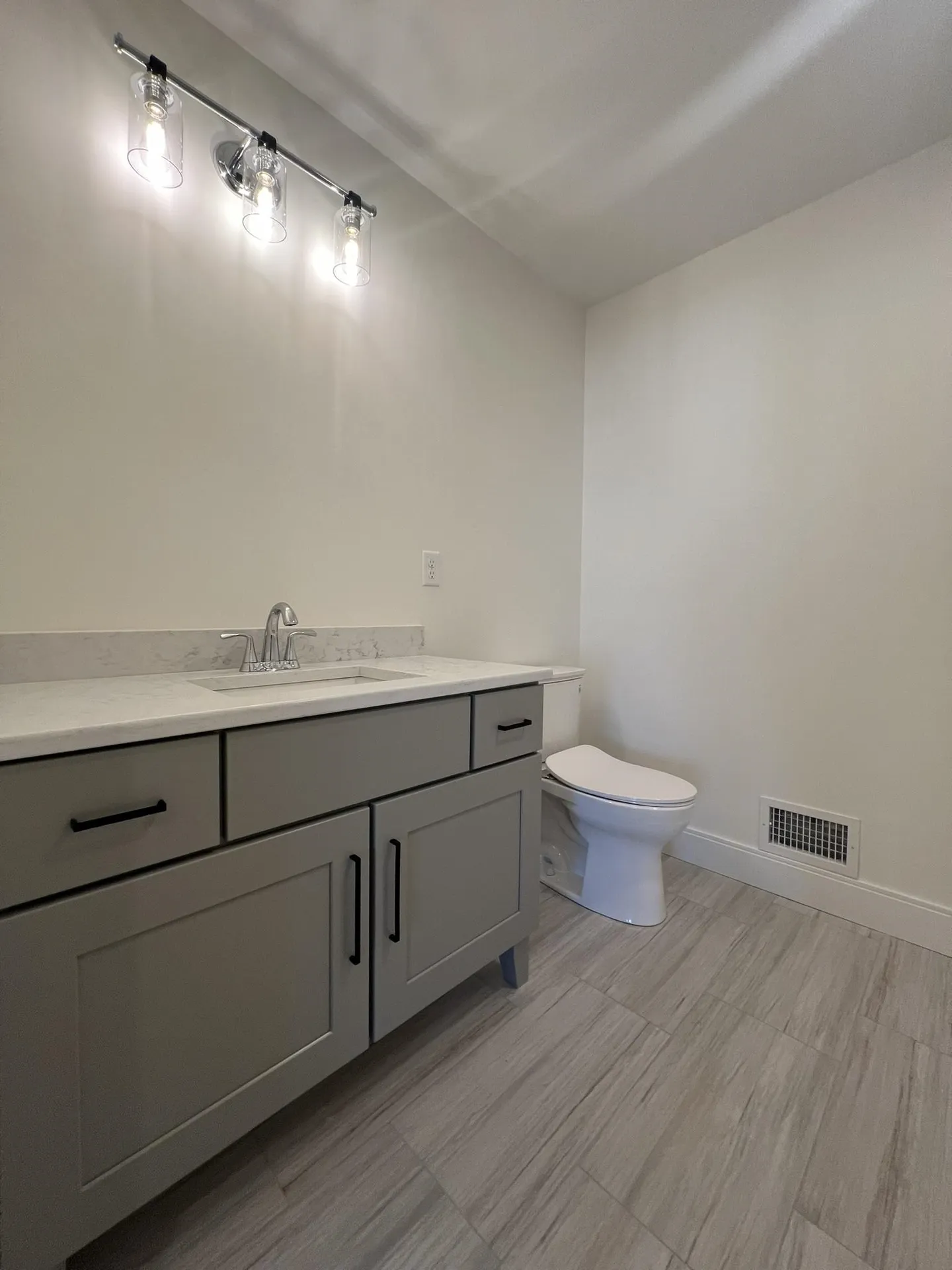 190 Sage Lane Portsmouth NH 03801