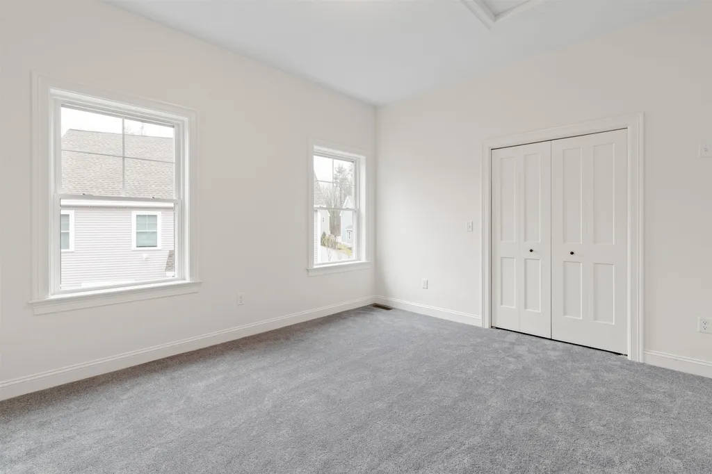 119 Sage Lane Portsmouth NH 03801