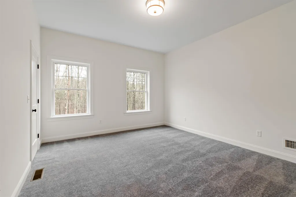 119 Sage Lane Portsmouth NH 03801