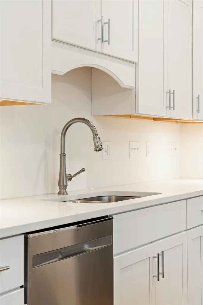 119 Sage Lane Portsmouth NH 03801