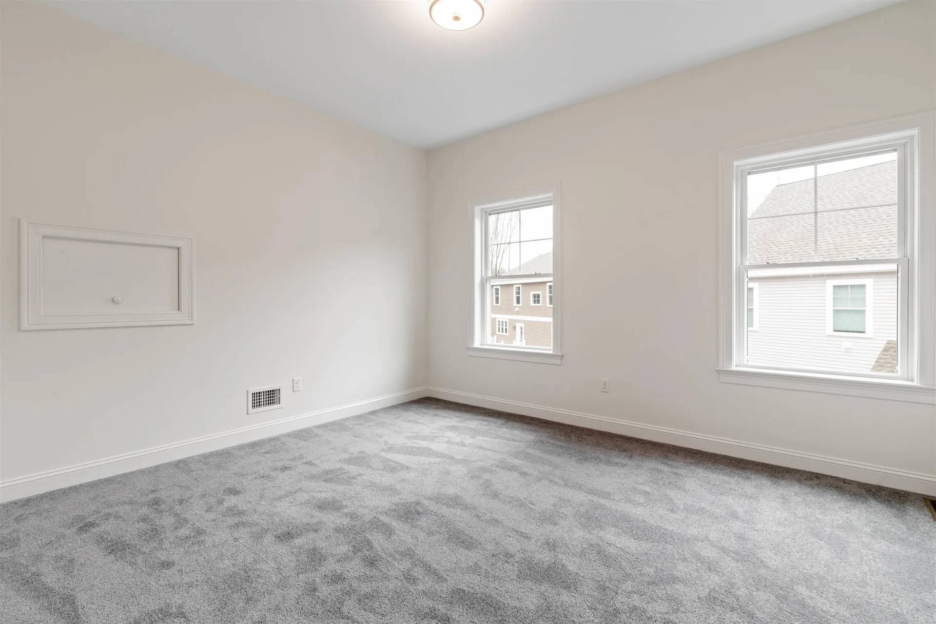 119 Sage Lane Portsmouth NH 03801