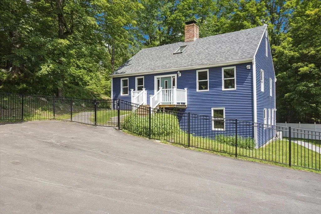 76 Rocky Pond Road Hollis NH 03049