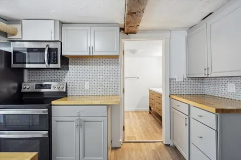 76 Rocky Pond Road Hollis NH 03049