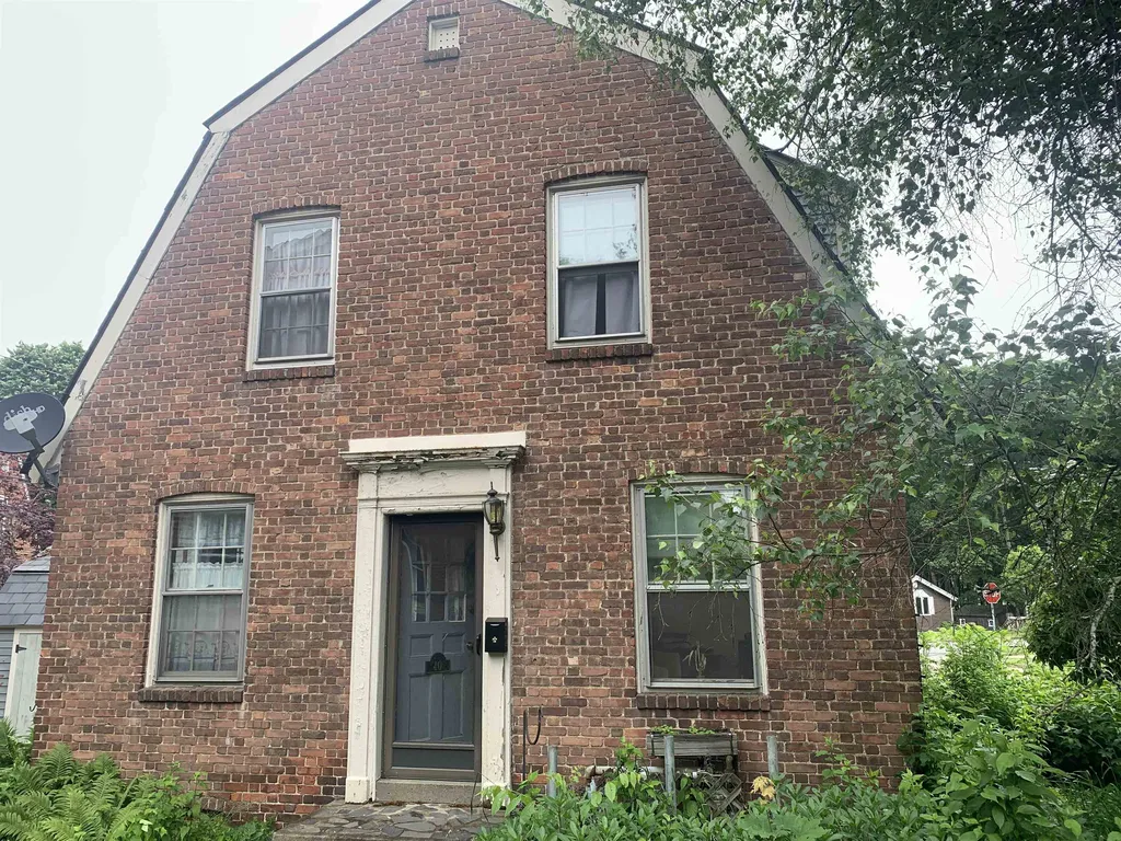 40 Porpoise Way Portsmouth NH 03801