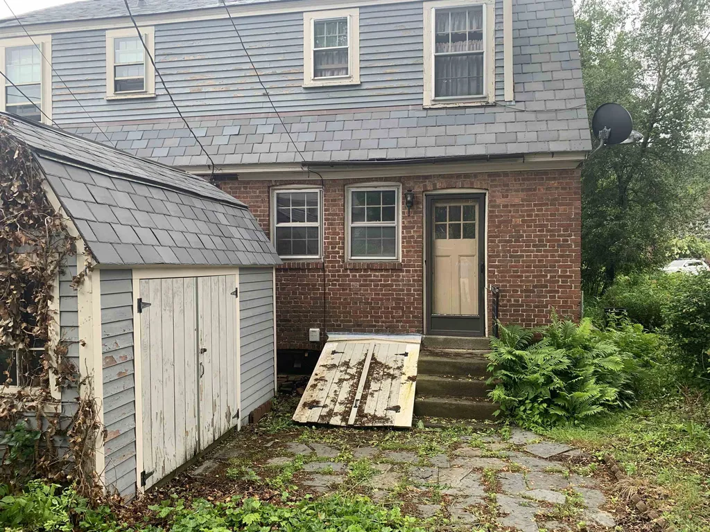 40 Porpoise Way Portsmouth NH 03801