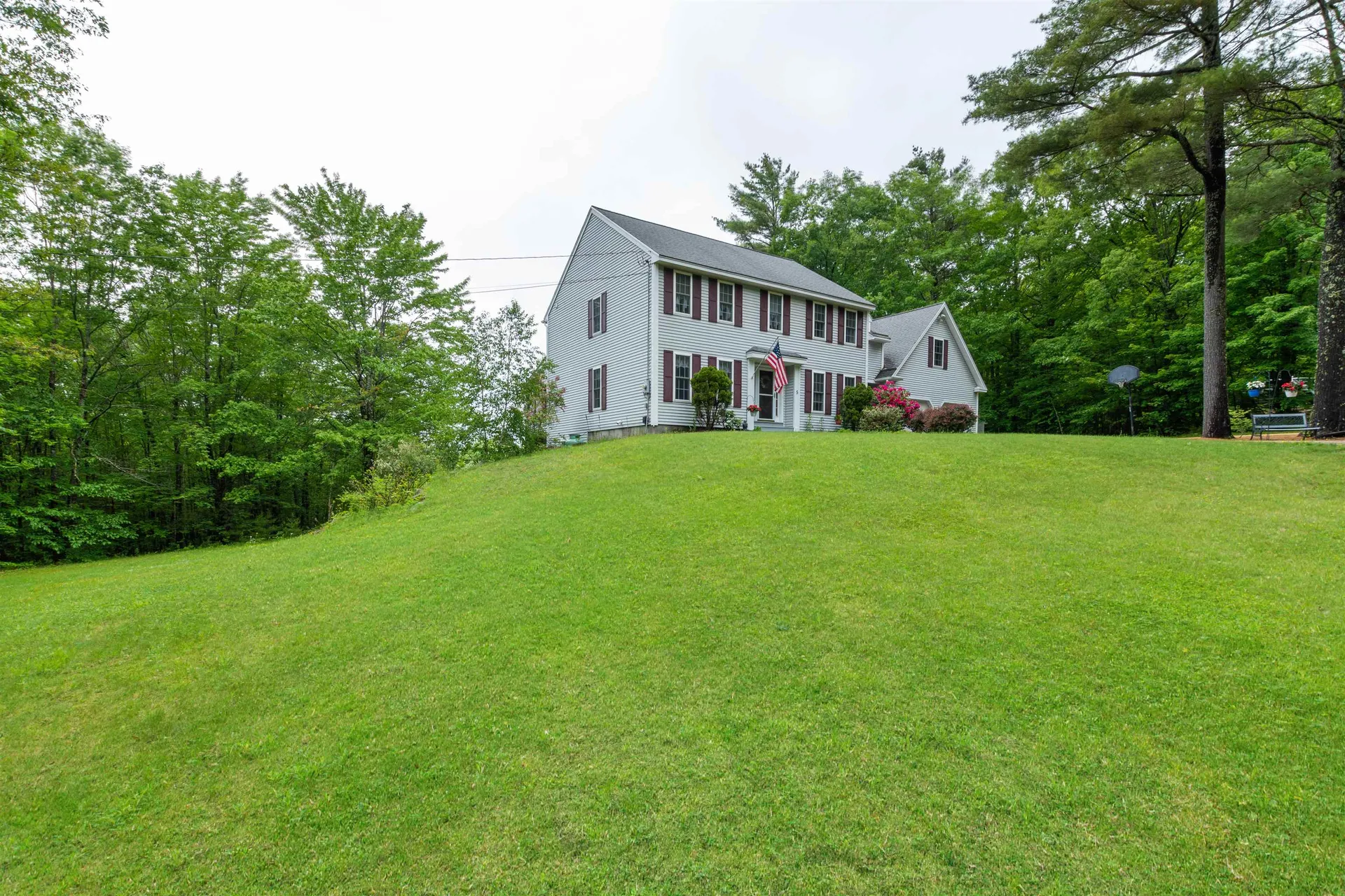 5 Birch Lane Holderness NH 03245