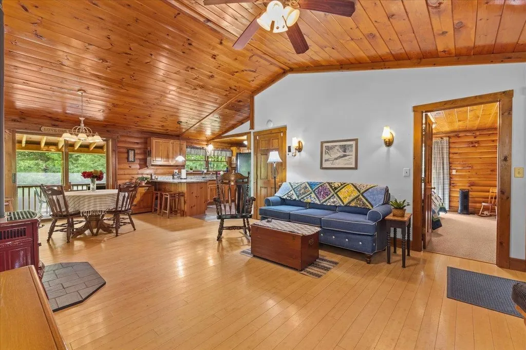 222 Billings Farm Road Hinesburg VT 05461