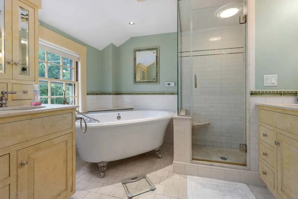 595 Washington Road Rye NH 03870