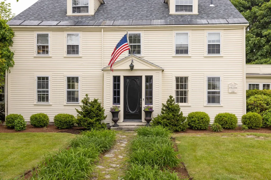 595 Washington Road Rye NH 03870