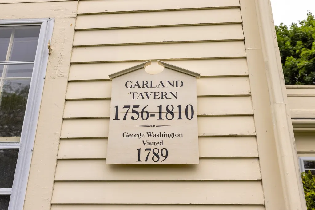 595 Washington Road Rye NH 03870
