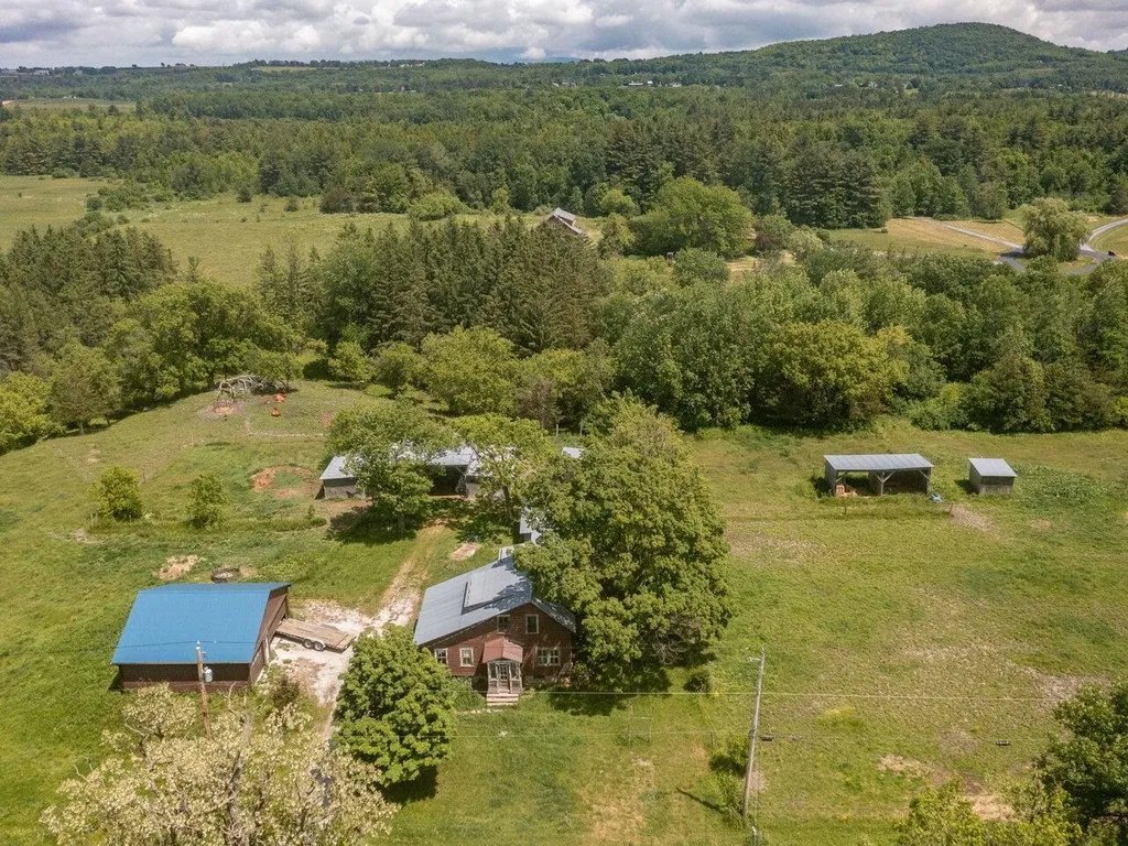 2271 Lake Road Charlotte VT 05445