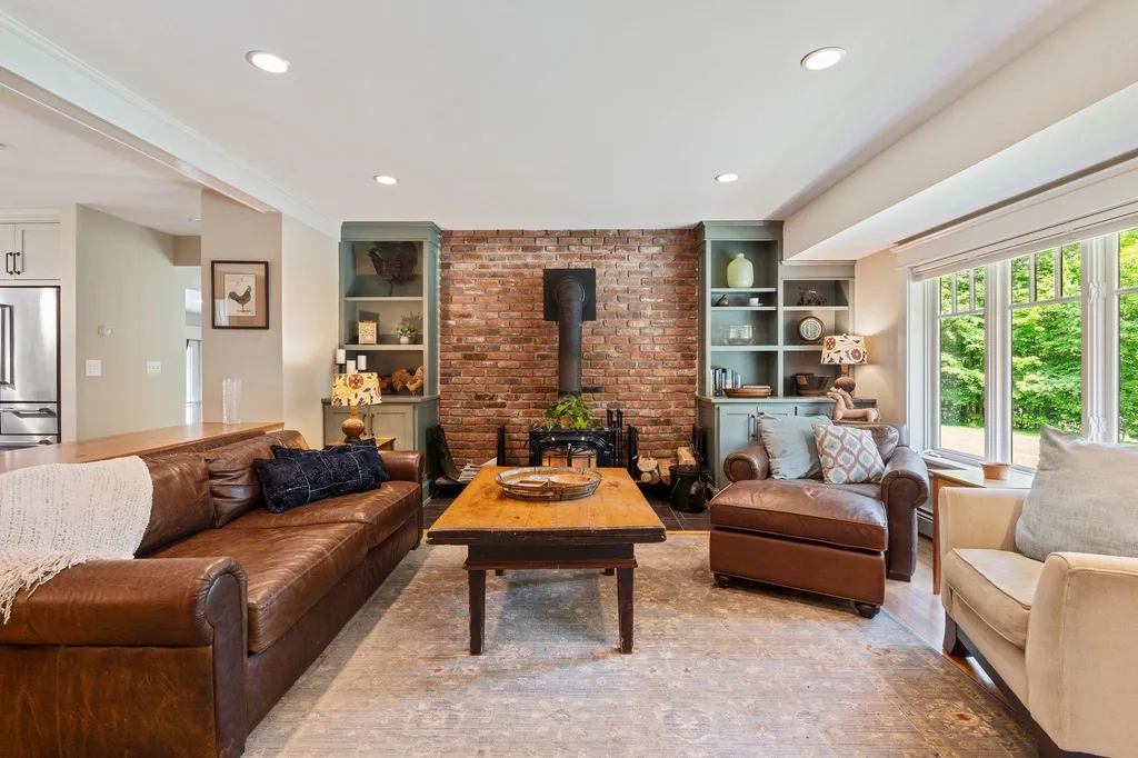 383 Dogford Road Hanover NH 03755