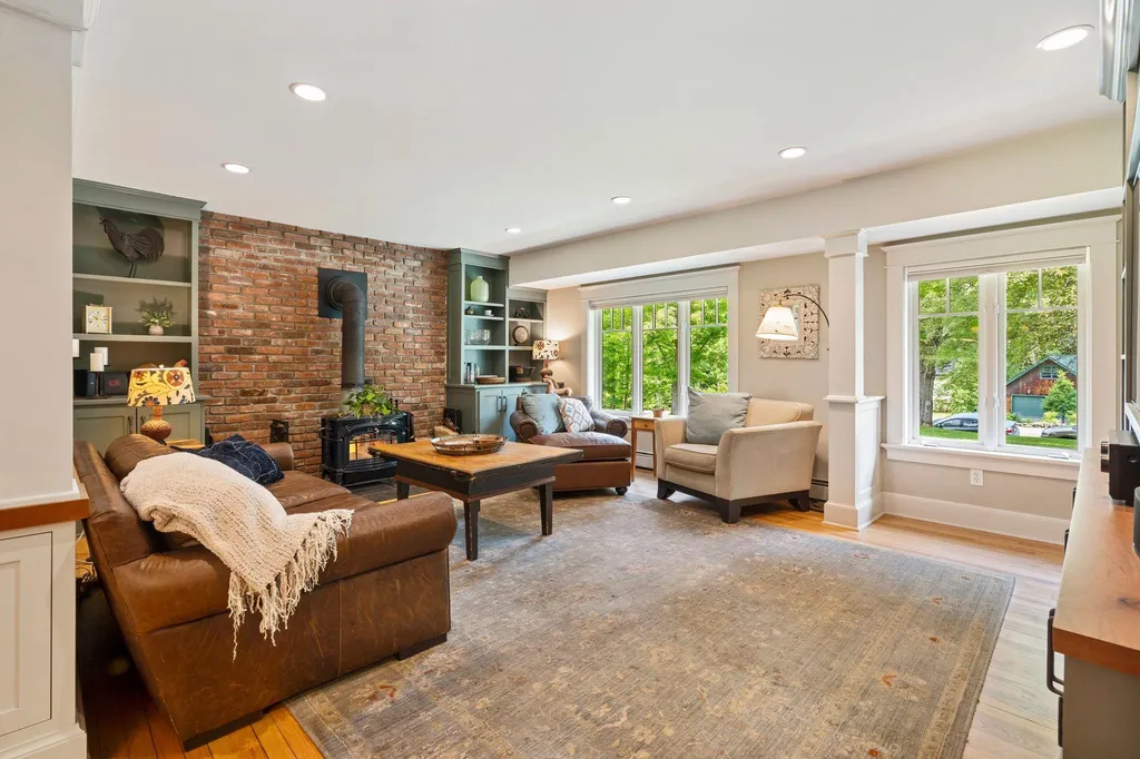 383 Dogford Road Hanover NH 03755