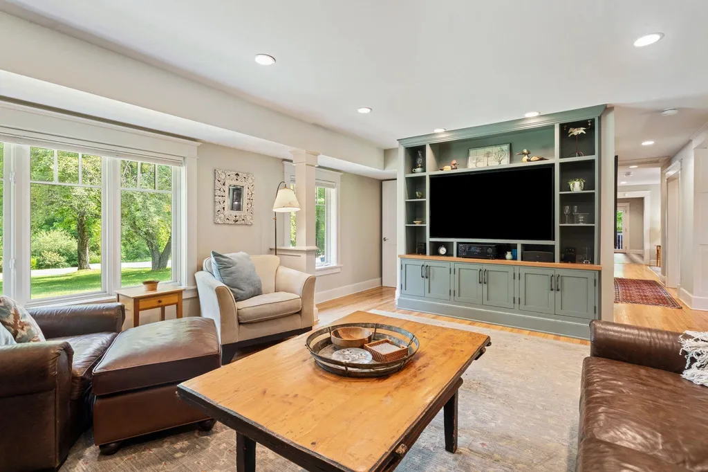 383 Dogford Road Hanover NH 03755