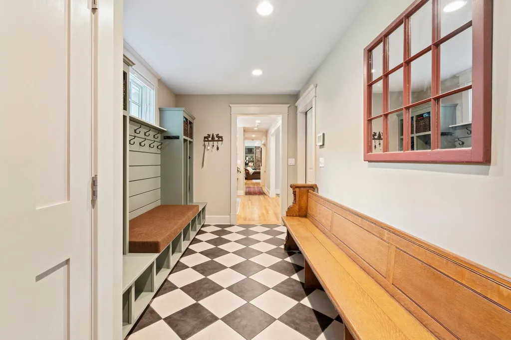 383 Dogford Road Hanover NH 03755