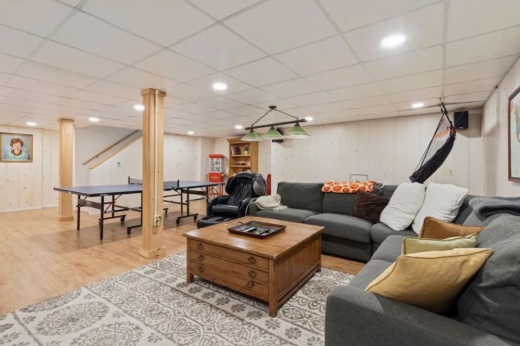 383 Dogford Road Hanover NH 03755