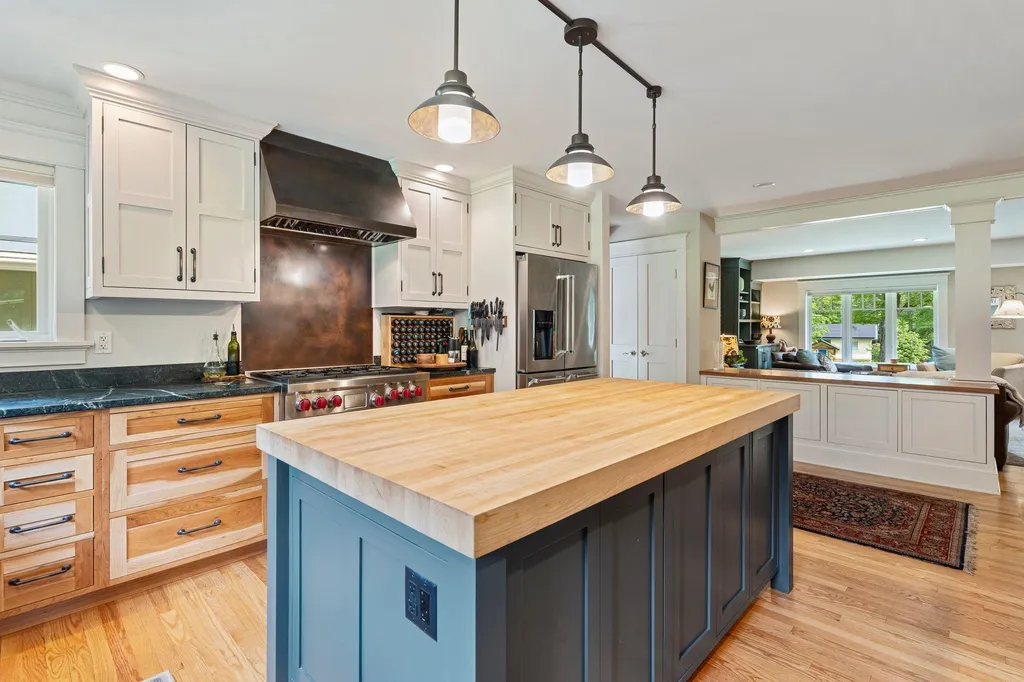 383 Dogford Road Hanover NH 03755
