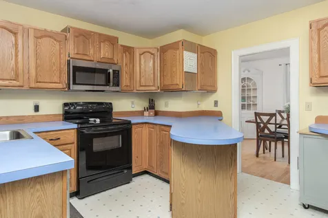 7 Mckinley Street Concord NH 03301