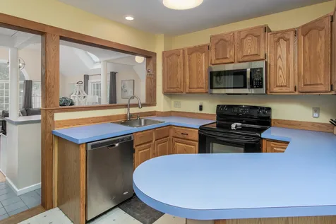 7 Mckinley Street Concord NH 03301