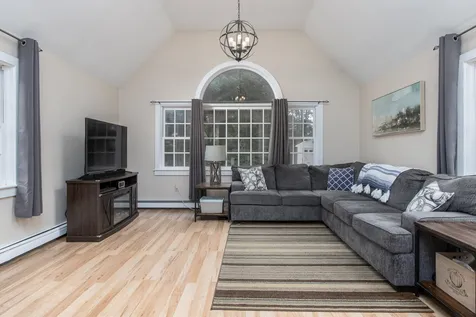 7 Mckinley Street Concord NH 03301