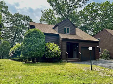 9 Grimsby Lane Nashua NH 03063