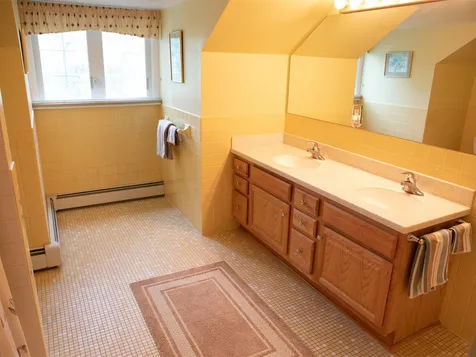 69 Joy Drive South Burlington VT 05403