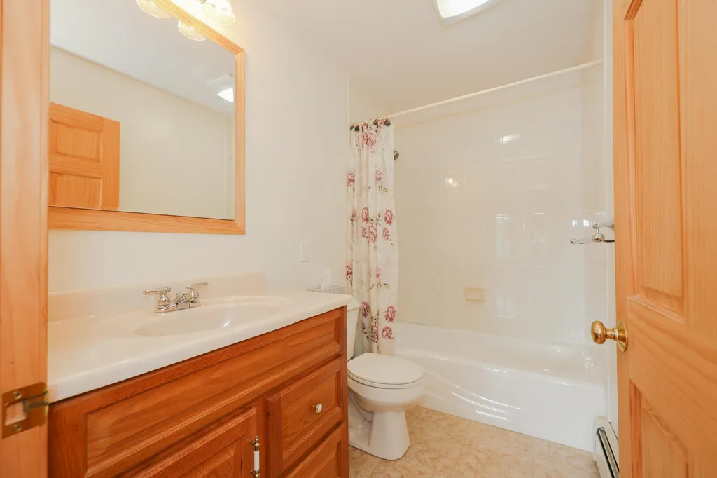 16 Lake View Road Epsom NH 03234