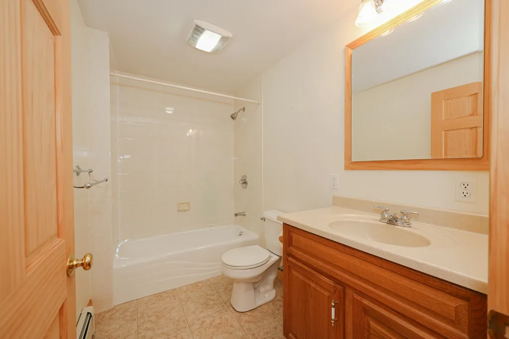 16 Lake View Road Epsom NH 03234