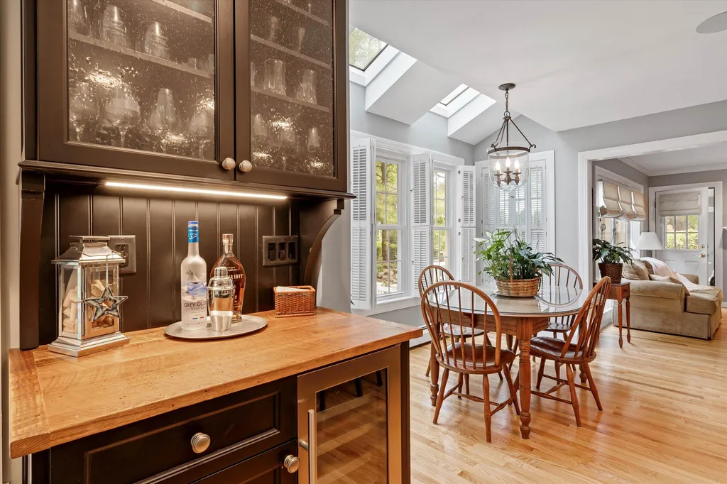 15 Pasture Lane Bedford NH 03110