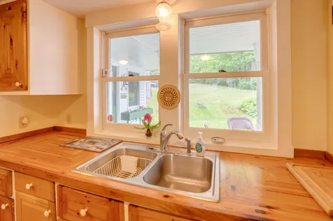 26 Blackberry Hill Road Thornton NH 03285