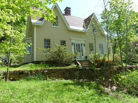45 Elm Street Wolfeboro NH 03894