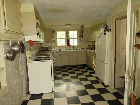 45 Elm Street Wolfeboro NH 03894