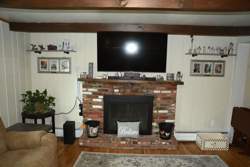114 Depot Road East Kingston NH 03827
