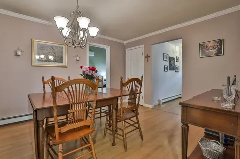 27 Massabesic Drive Auburn NH 03032