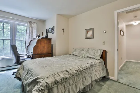 27 Massabesic Drive Auburn NH 03032