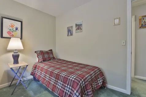 27 Massabesic Drive Auburn NH 03032